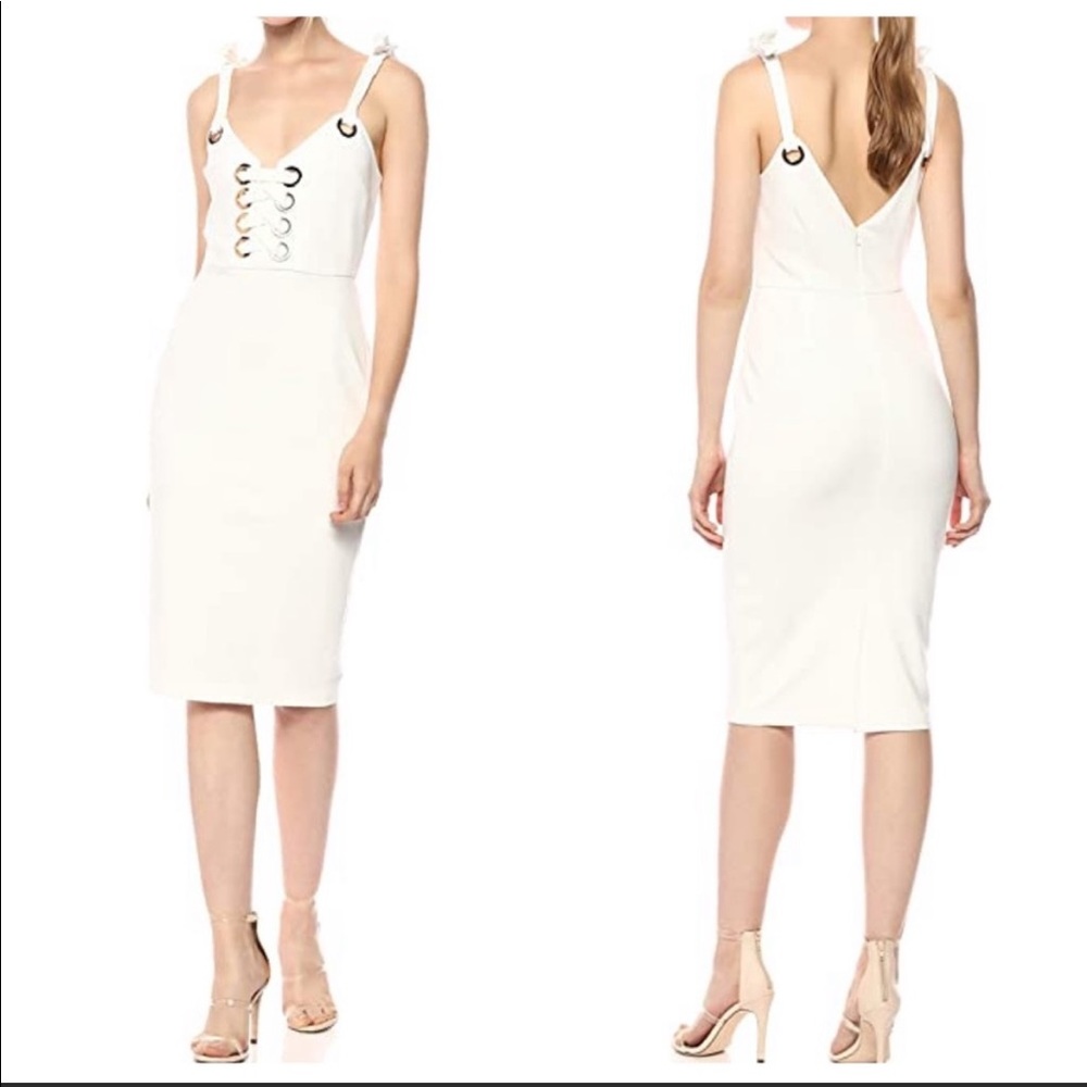 NEW Elliatt Dahlia Dress